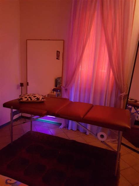 massaggi hot reggio emilia|Massaggi